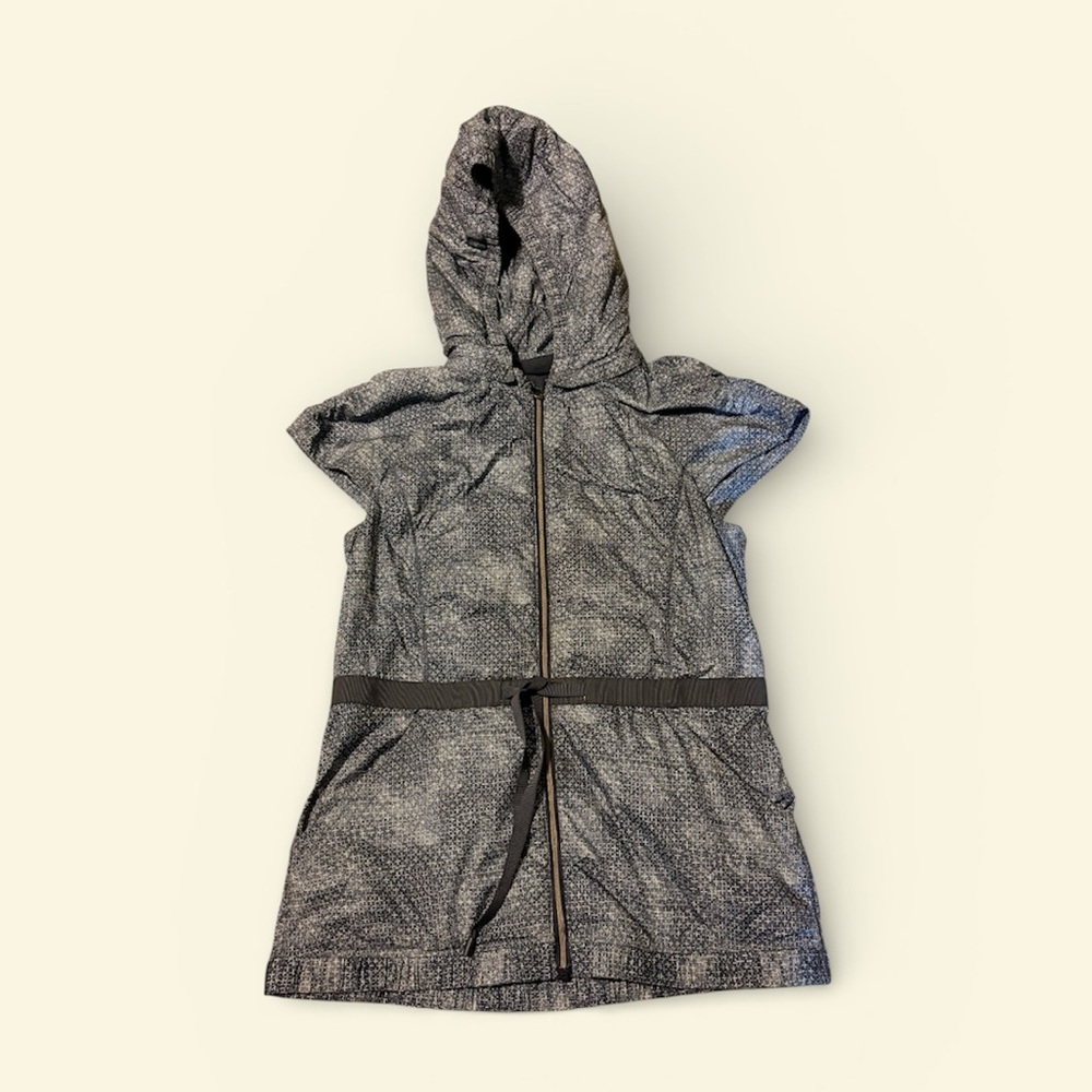Lululemon spring fling vest 6